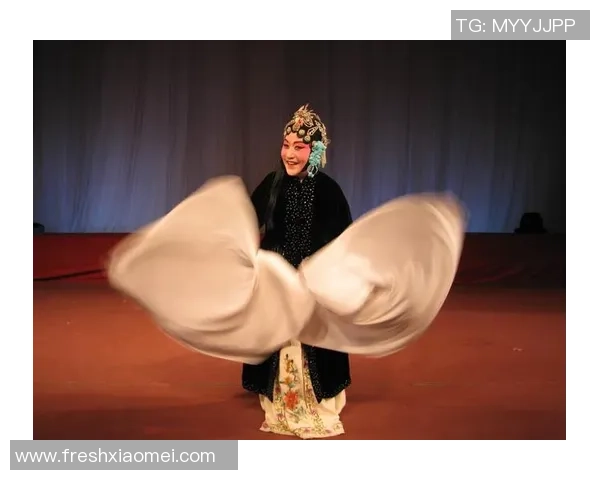 杨秀英专访：从绿茵场到人生舞台的足球旅程回顾与展望